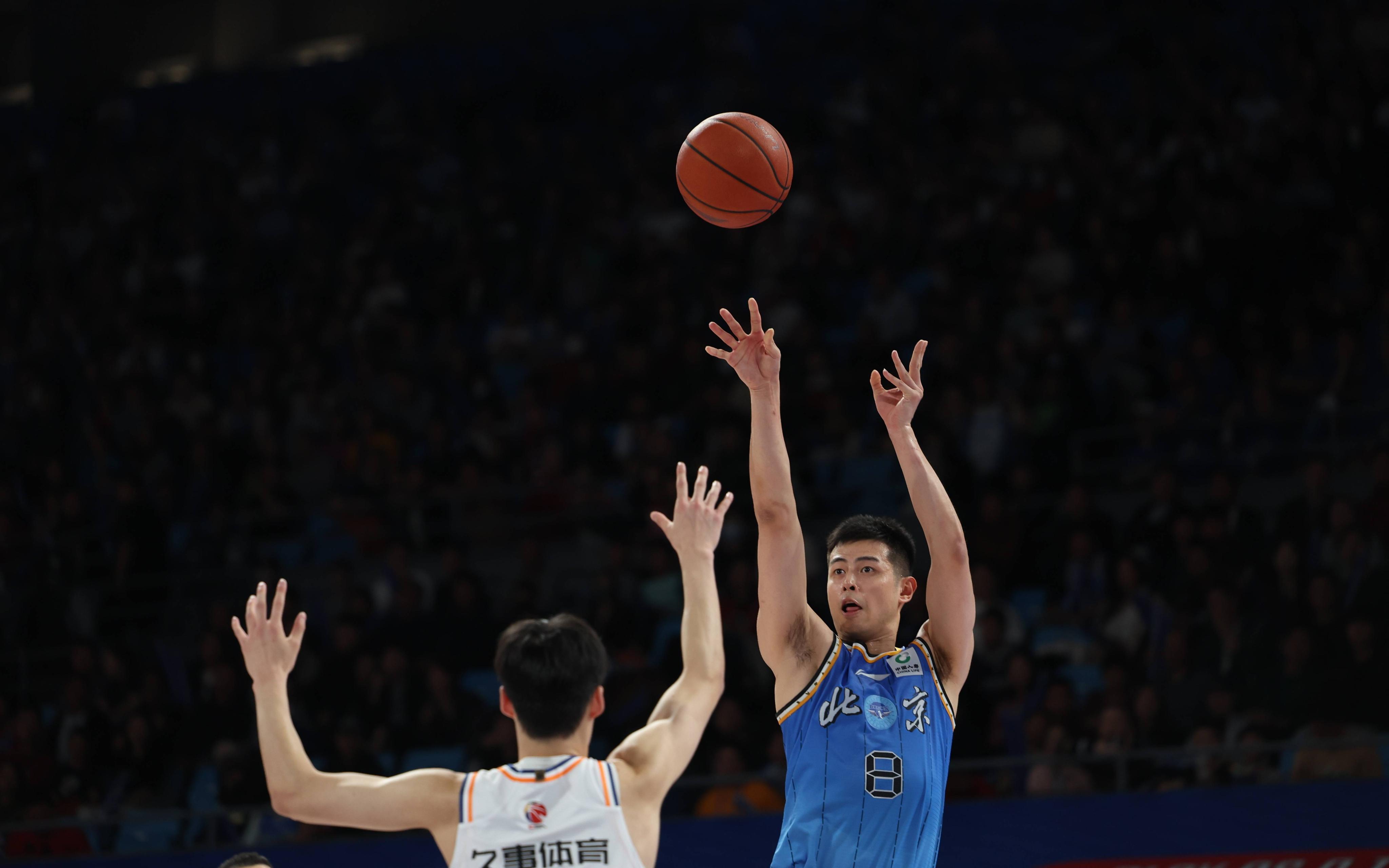 爱游戏网页版登录入口-包含球员痛苦CBA赛季停摆，训练重新规划的词条