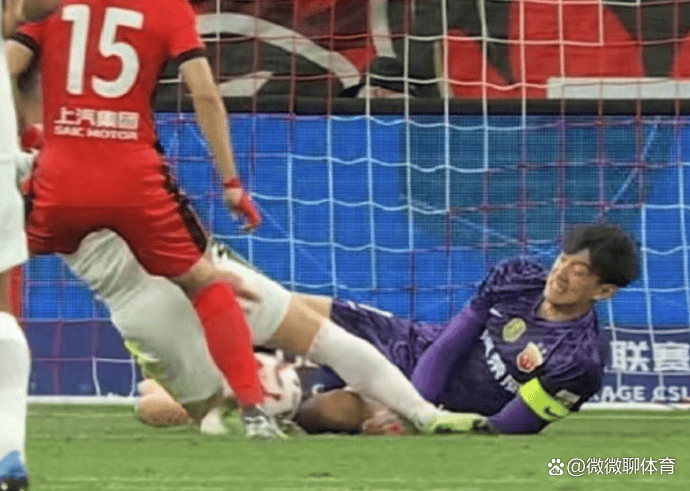 包含锡耶纳客场不敌,遭遇两连败的词条 包含锡耶纳客场不敌,遭遇两连败的词条