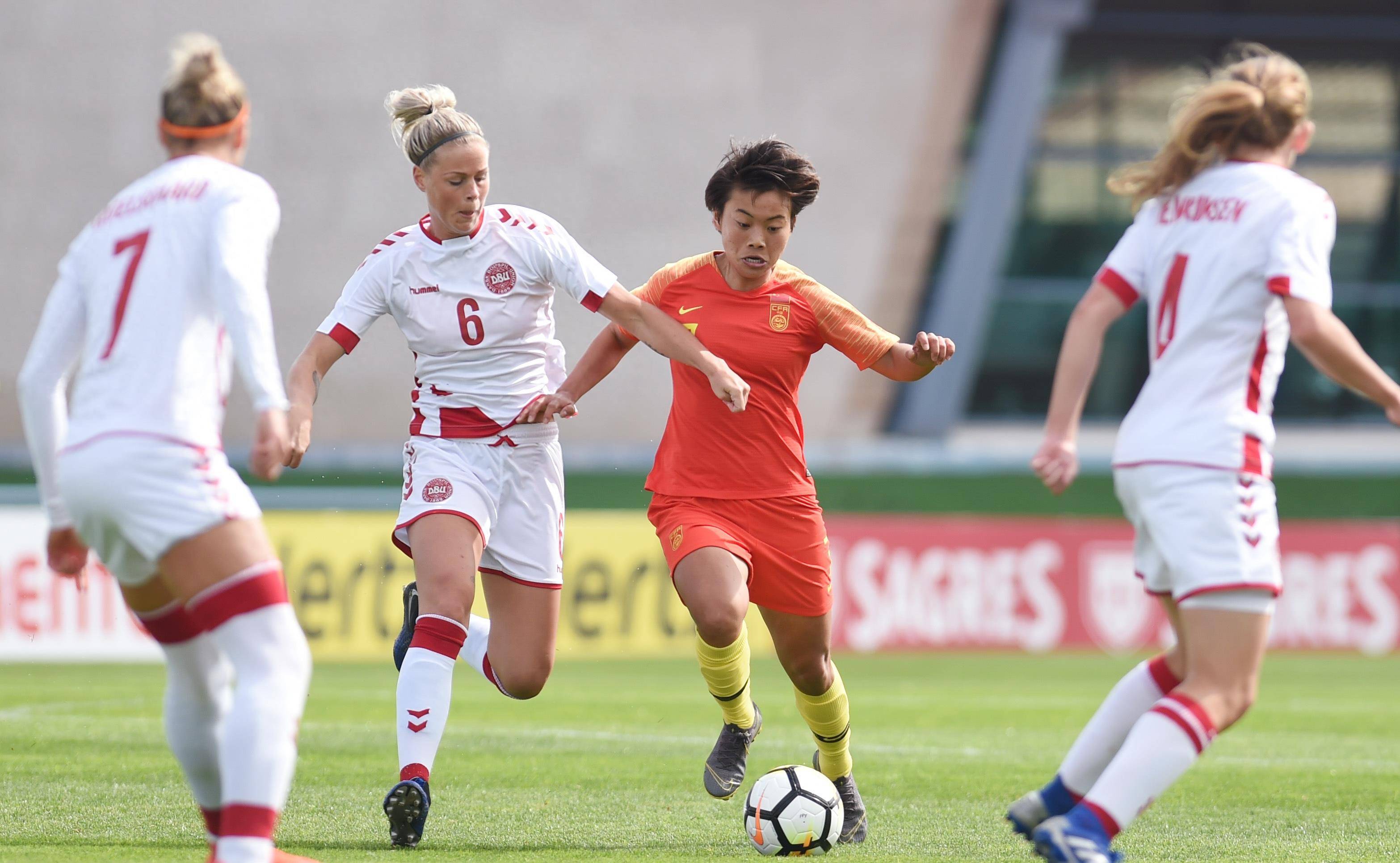 爱游戏官网-包含世界杯热身赛：国际女足再演辉煌的词条