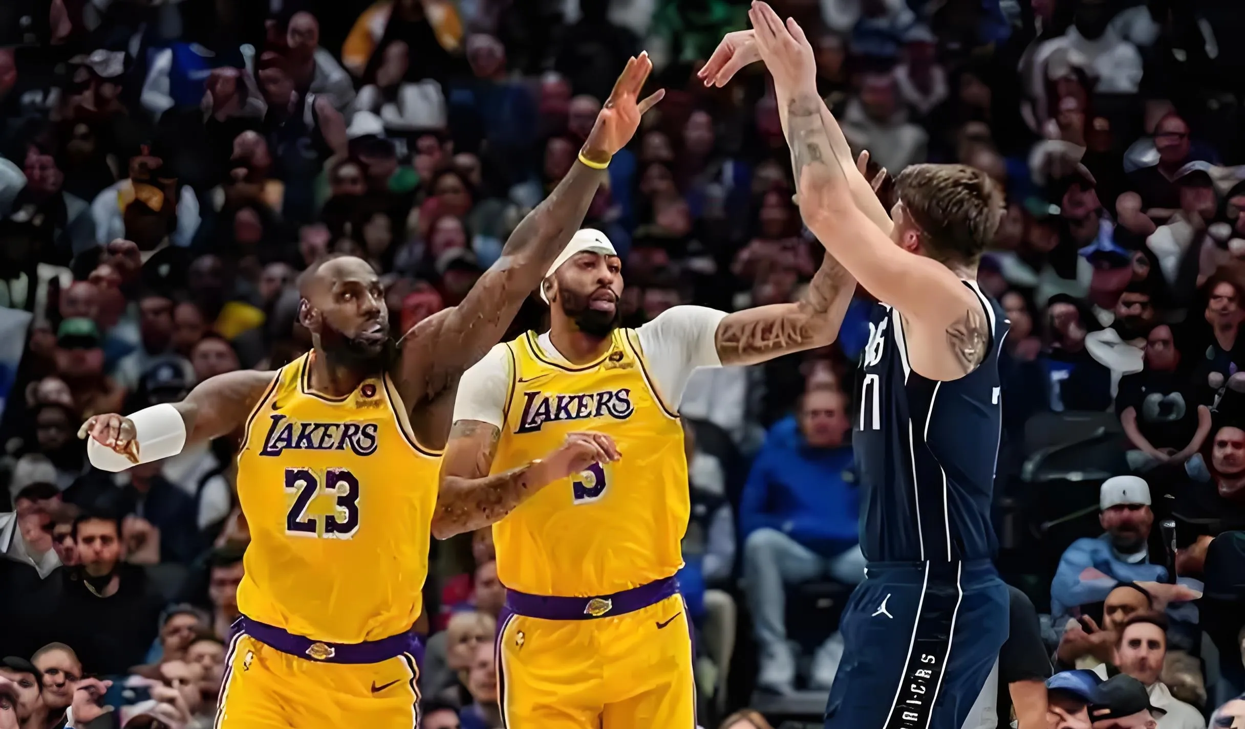 爵士主场取胜,英格尔斯轰下全场最高分的简单介绍 爵士主场取胜,英格尔斯轰下全场最高分的简单介绍