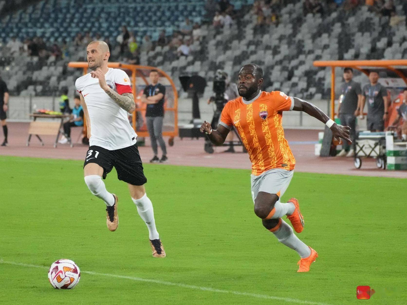 深圳队突围成功，引发热烈评论的简单介绍