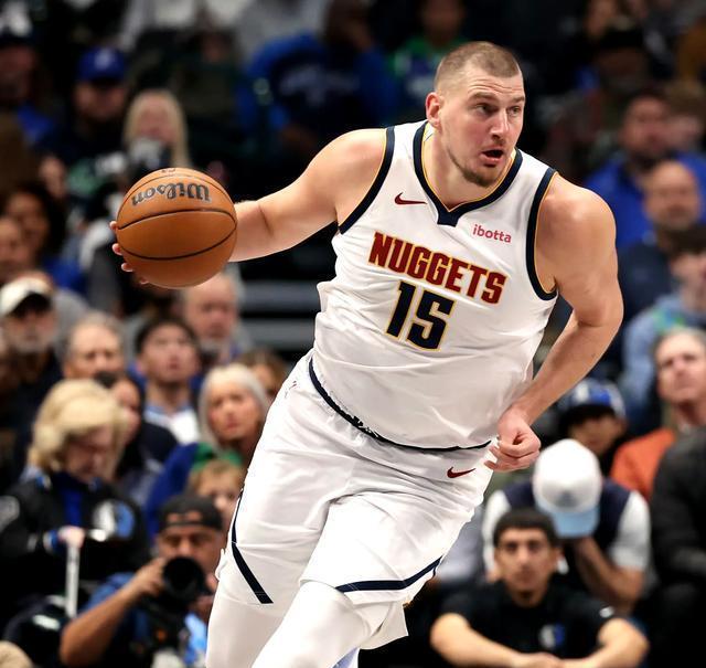 爱游戏官网-独行侠主场失利，星控卫状态低迷