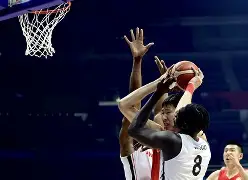 爱游戏-河北男篮奋力一击，力保不败之地！