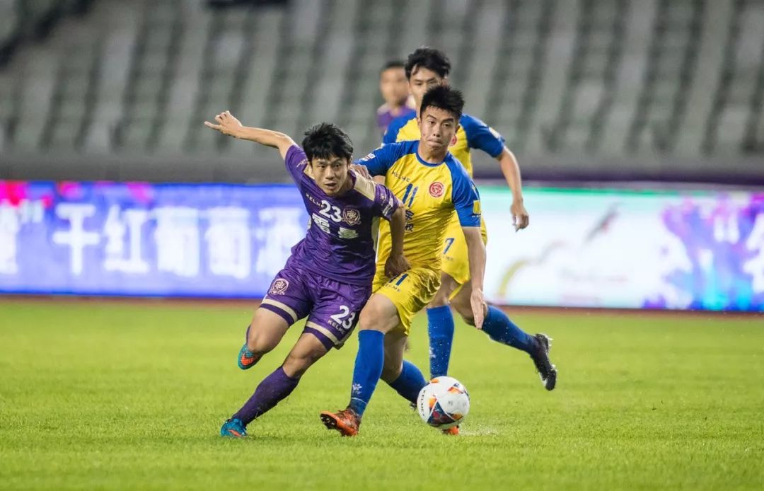 爱游戏网页版入口-云南飞虎主场失利，急需调整球队节奏