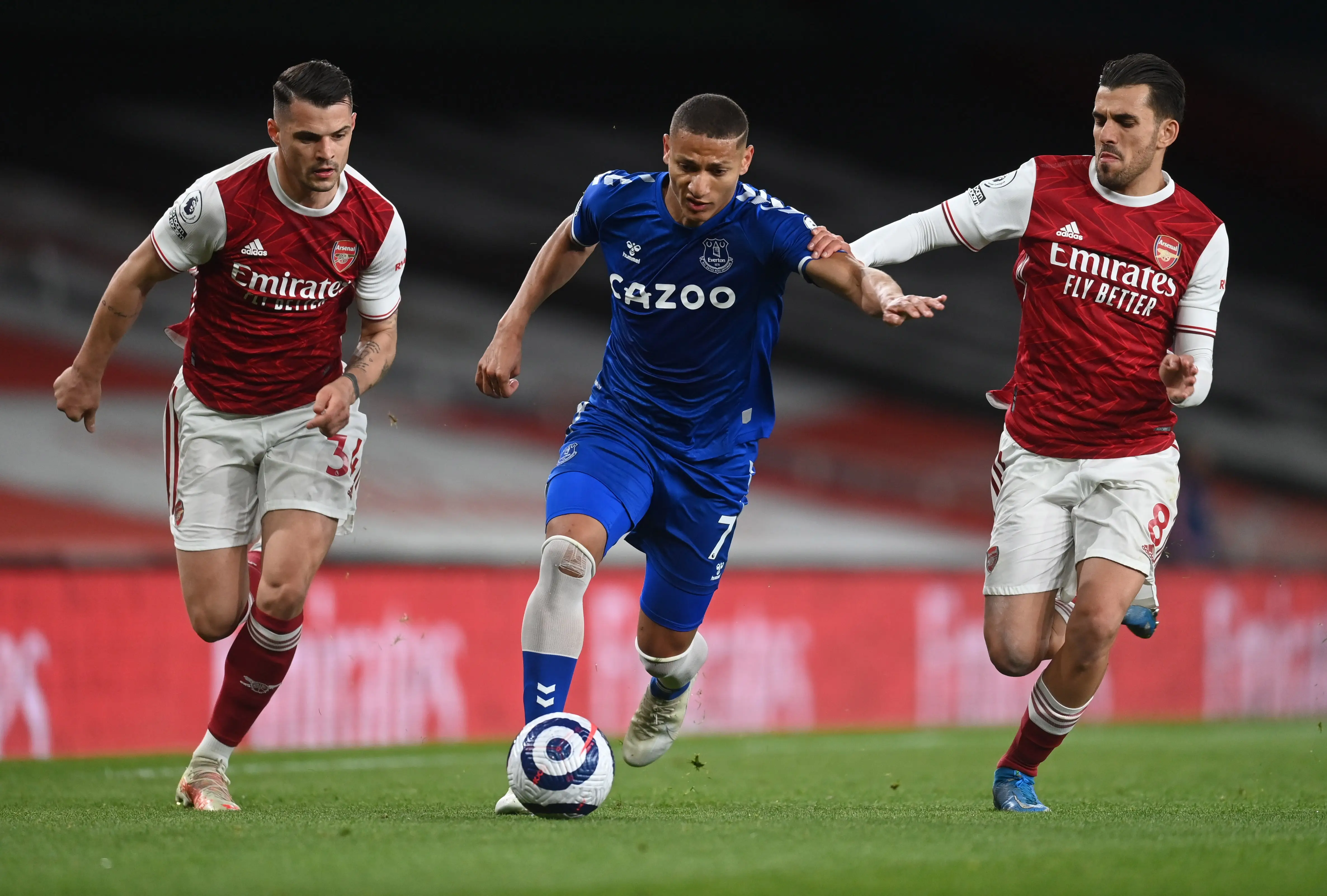 水晶宫客场大胜富勒姆，取得宝贵三分