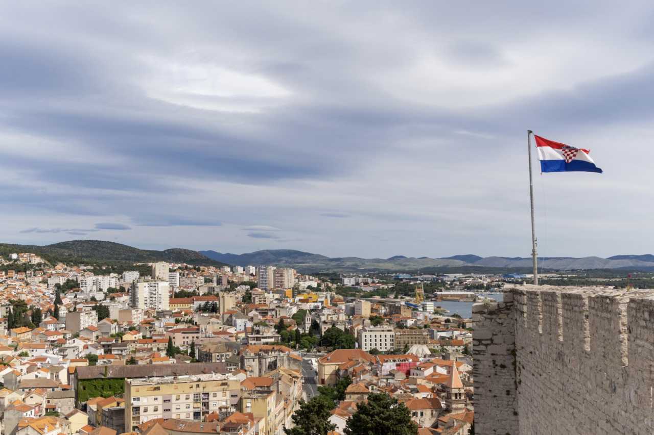 爱游戏体育官网-克罗地亚轻取斯洛文尼亚，小组第三稳坐