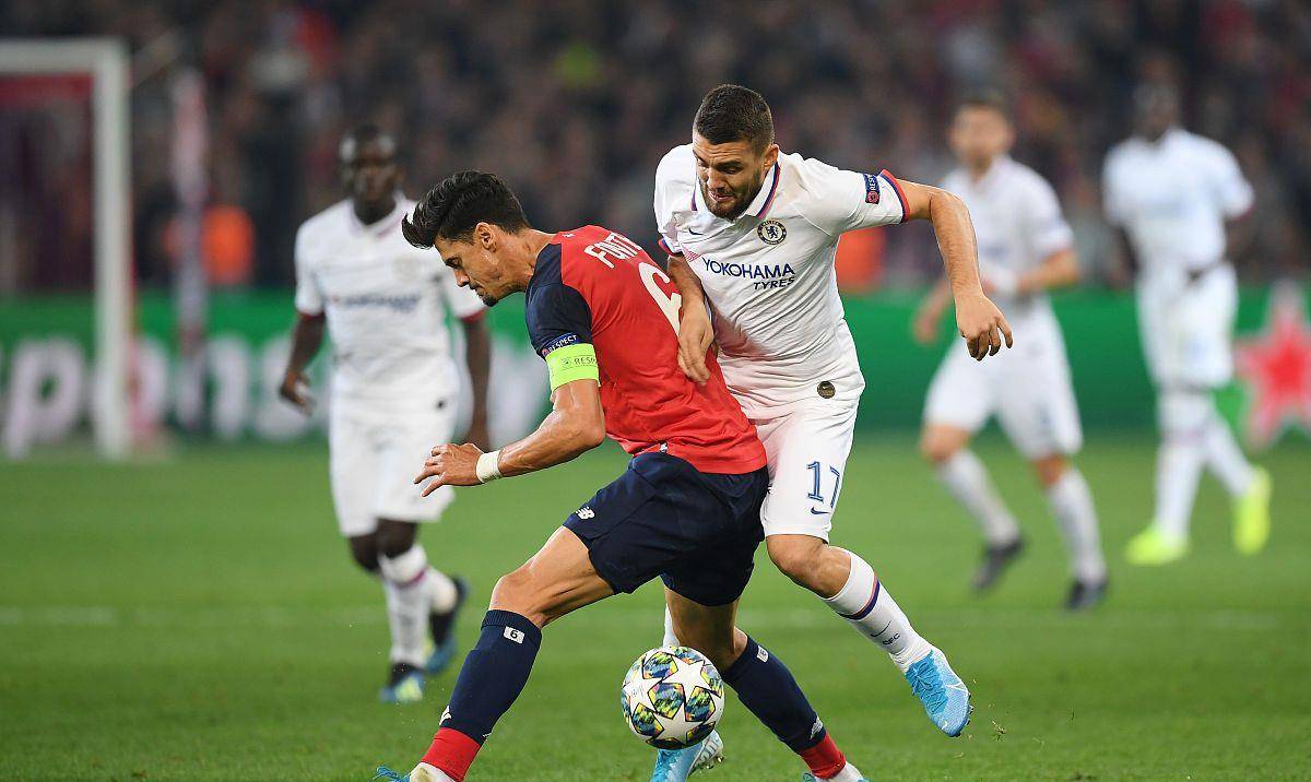 爱游戏官网-里尔主场大胜马赛，继续领跑法甲联赛