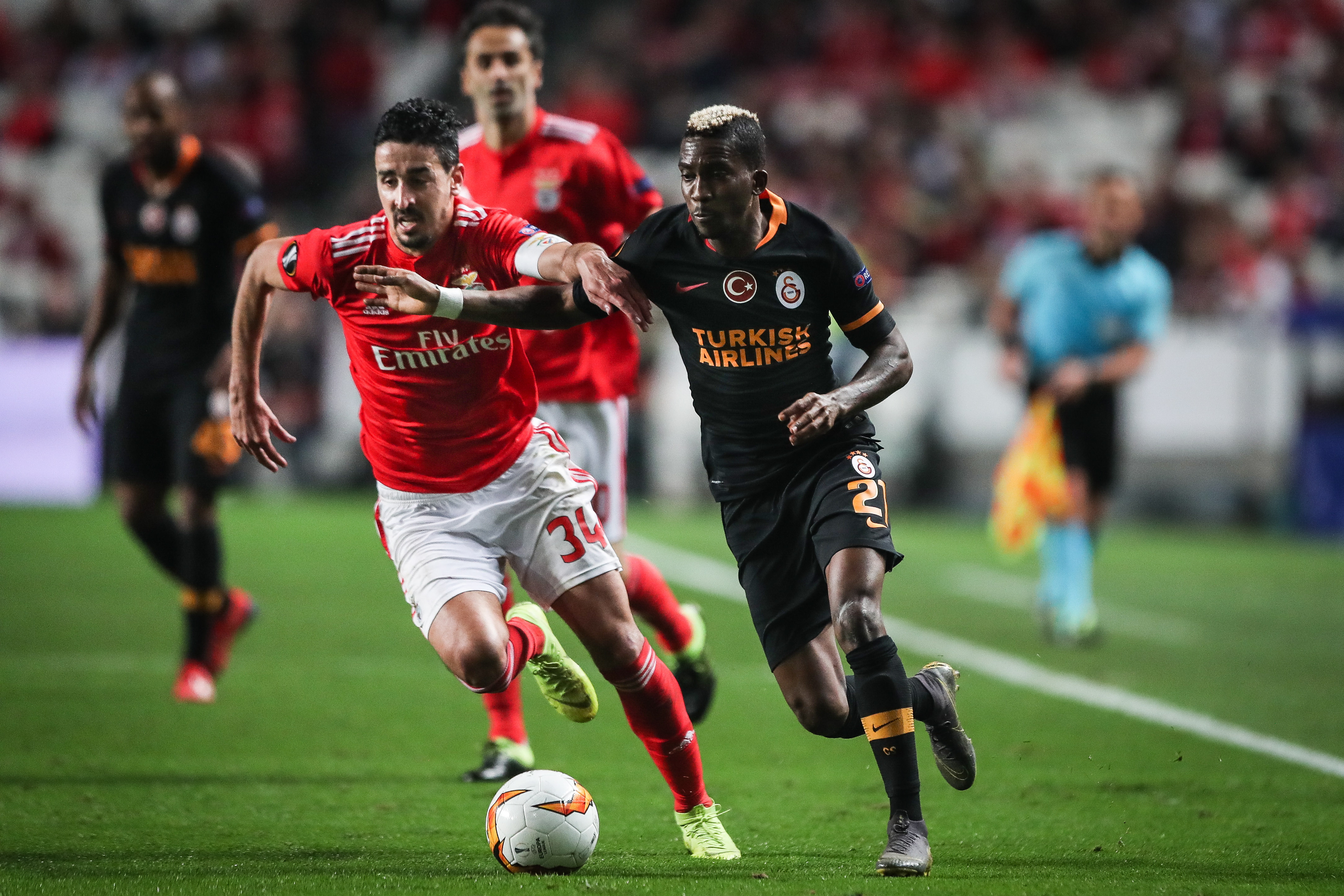 爱游戏app-包含美洲足球联赛：热血开战，团队斗志昂扬的词条