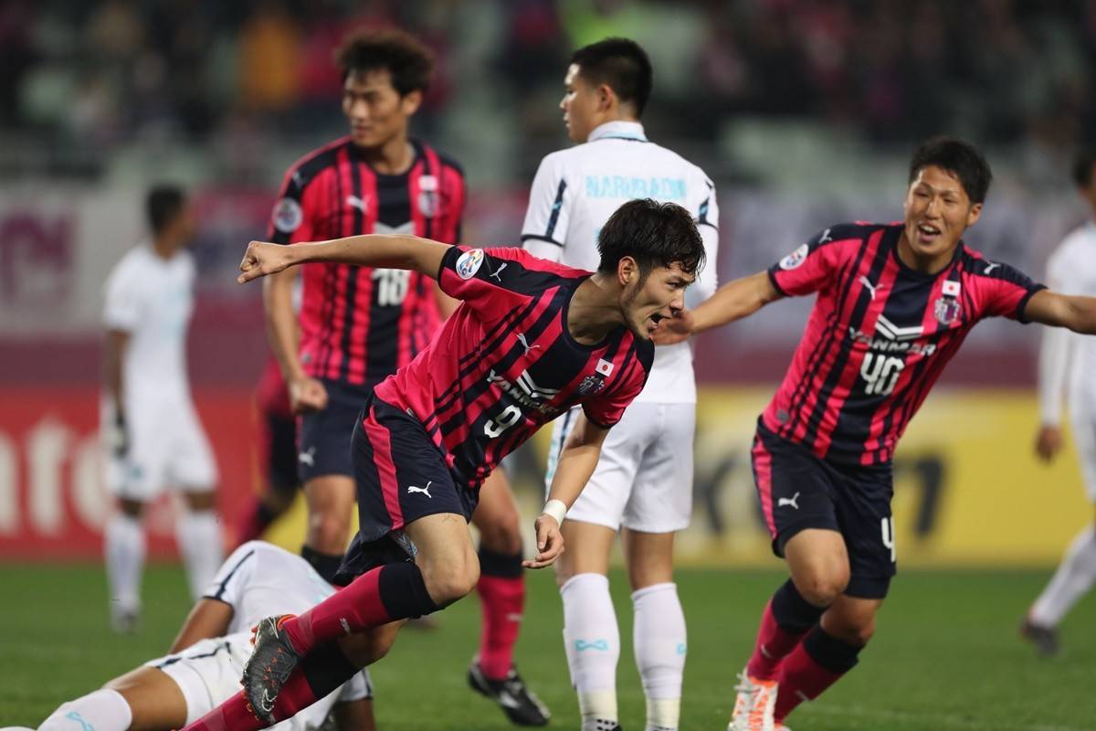 爱游戏入口-关于狼队客场-战胜伯恩茅斯，取得关键胜利的信息