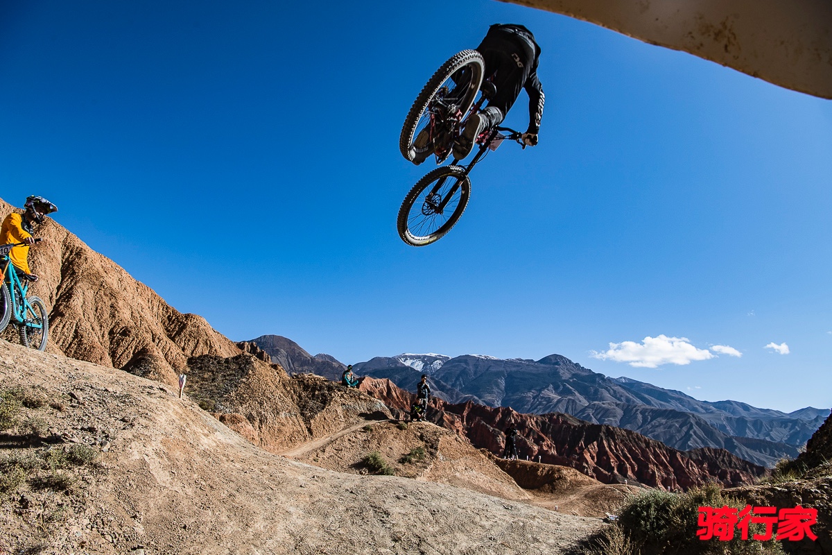 青海队取胜赛场，耀眼积分领跑的简单介绍