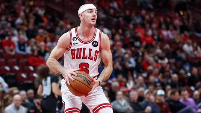 顶级球员在国际舞台上的表现引人注目