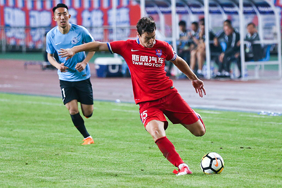 关于重庆斯威在客场力克大连一方,豪取联赛首胜的信息 关于重庆斯威在客场力克大连一方,豪取联赛首胜的信息